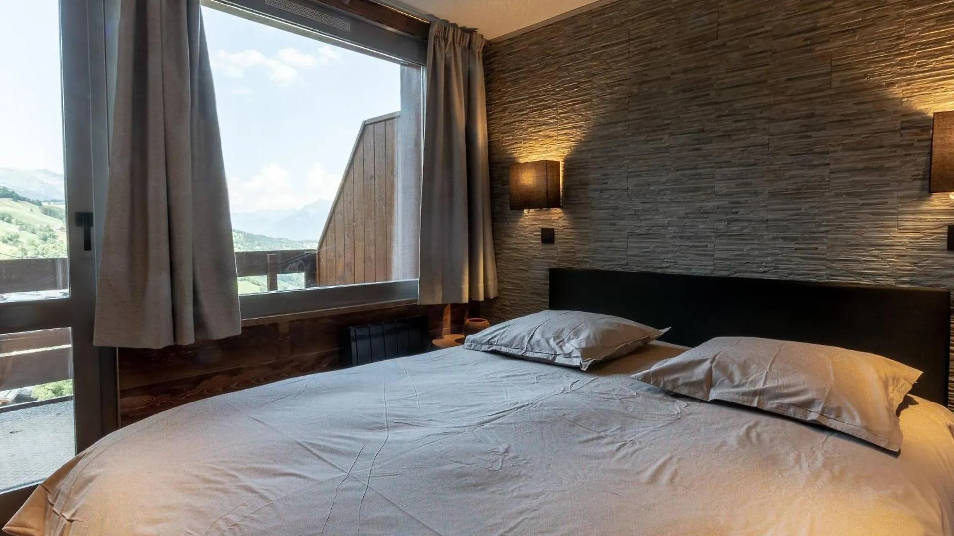 Valmorel: 2 Pieces + Cabine, Skis Aux Pieds, Wifi Inclus - Fr-1-356-223 Apartment France